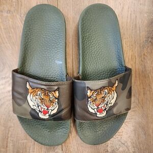Polo Ralph Lauren Embroidered Tiger Patch Cayson CAMO Slide Sandals Men's size 9